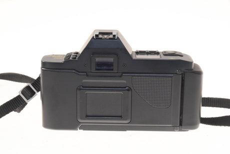 Canon T70 + 35-70mm f3.5-4.5 FDn 