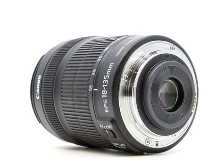 Canon EF-S 18-135mm f/3.5-5.6 IS 