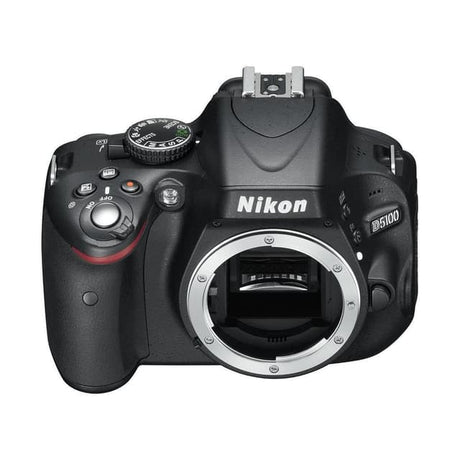 SLR D5100 - Black + Nikon AF-S DX Nikkor 18-55mm f/3.5-5.6G f/3.5-5.6 