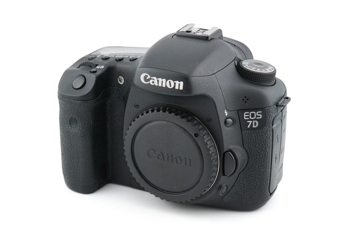 Canon EOS 7D  · main image