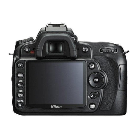 D90 SLR - Black + Nikon Nikkor 18-70 mm f/3.5-4.5G DX ED f/3.5-4.5G