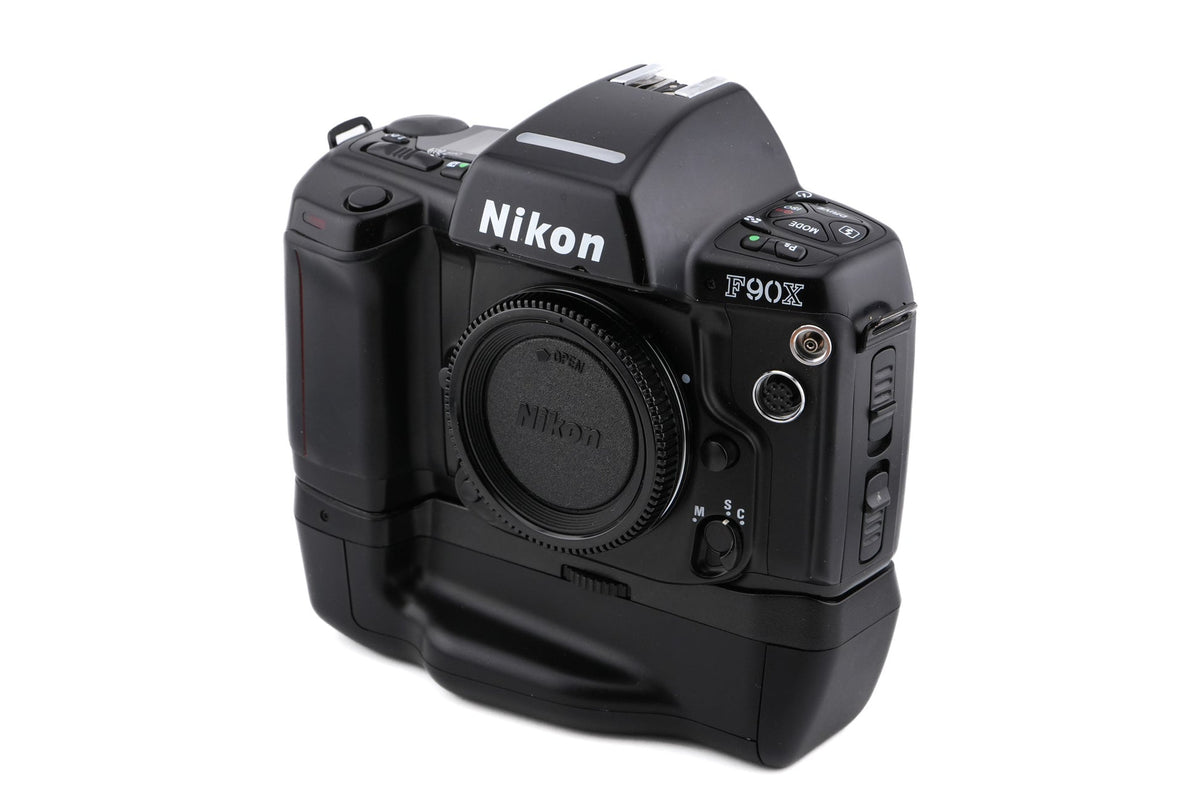 Nikon F90X + MB-10 Battery Pack  · main image