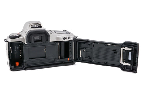 Canon EOS 500N + 50mm f1.8 II 