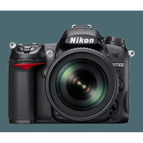 D7000 SLR - Black + Nikon 18-55mm f/3.5-5.6G Nikon AF-S DX Nikkor f/3.5-5.6G VR 