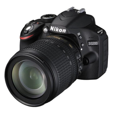 SLR D3200 - Black + Nikon AF-S DX Nikkor 18-105mm F3.5-5.6G ED VR f/3.5-5.6 