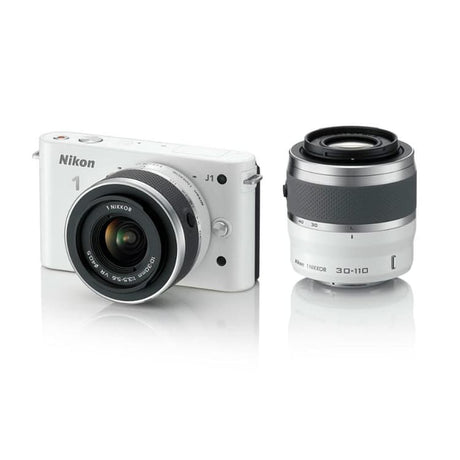1 J1 - Blanco + Nikkor 1 10-30 mm f/3.5-5.6 + 30-110 mm f/3.8-5.6 f/3.5-5.6 + f/3.8-5.6