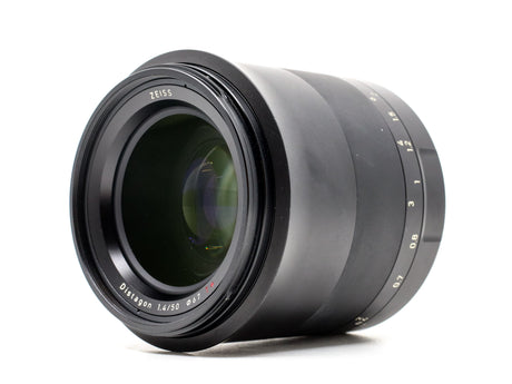 Zeiss Milvus 50mm f/1.4 ZE - Canon EF Fit
