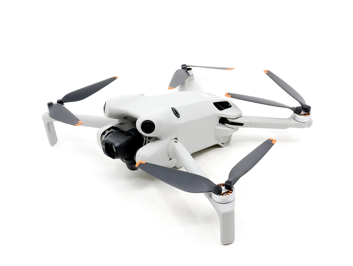 DJI Mini 4 Pro Fly More Combo · imagen principal
