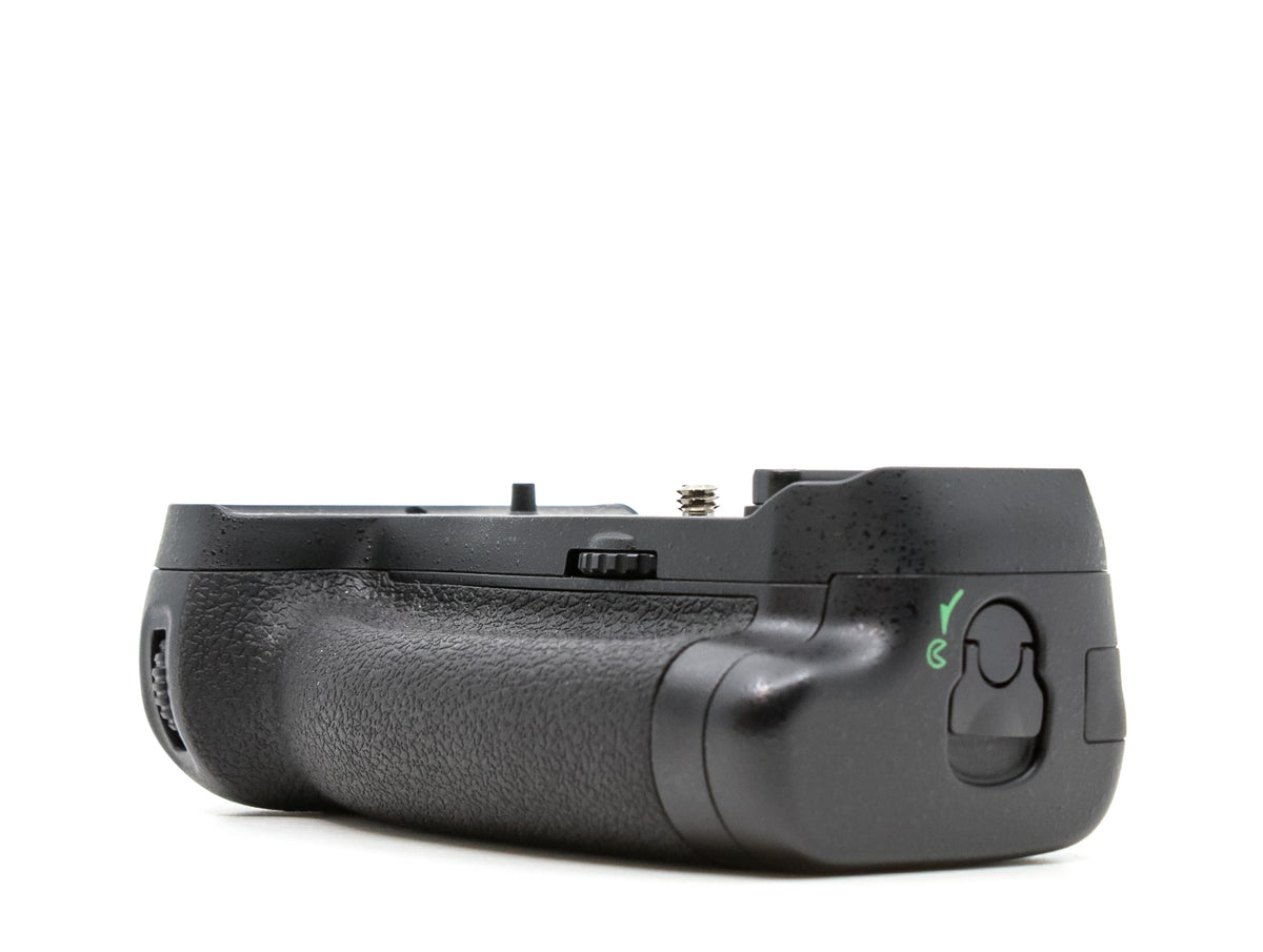 Nikon MB-D18 Battery Grip · main image