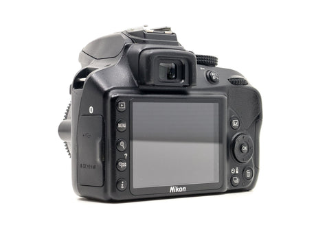 Nikon D3400 