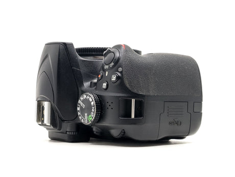 Nikon D3400 