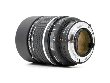 Nikon AF DC Nikkor 105mm f/2D 
