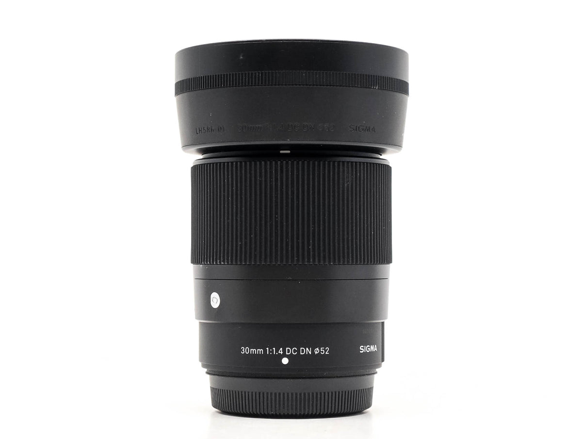 Sigma 30mm f/1.4 DC DN Contemporary - Fujifilm X Fit · imagen principal