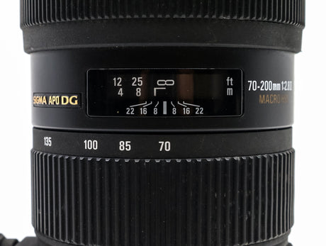 Sigma 70-200mm f/2.8 EX APO HSM - Nikon Fit 