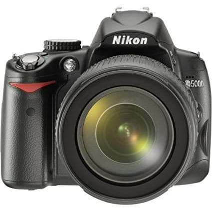 D5000 Reflex - Black + Nikkor AF-S DX ED GII 18-55mm f/3.5-5.6 f/3.5-5.6 de segunda mano en Camera Market