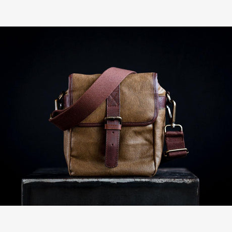 Berlin Olive Green Waxed Canvas Camera Bag