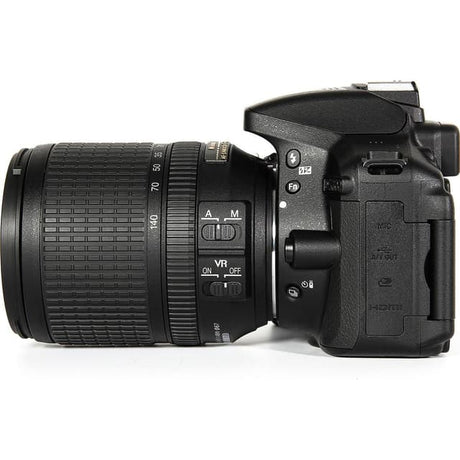 D5300 SLR - Black + Nikkor AF-S DX Nikkor 18-140mm f/3.5-5.6G ED VR f/3.5-5.6G 