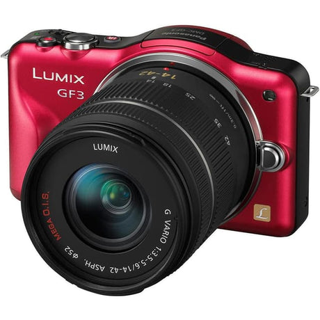 Panasonic DMC-GF3 - Red/Black + Panasonic Lumix G Vario 14-42mm f/3.5-5.6 ASPH f/3.5-5.6