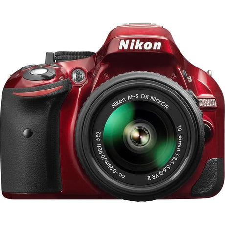 Réflex D5200 - Rojo + Nikon AF-S DX Nikkor 18-55 mm f/3.5-5.6G IF-ED VR f/3.5-5.6