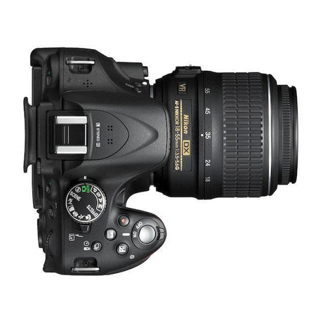 SLR D5200 - Black + Nikon AF-S DX Nikkor 18-55mm f/3.5-5.6G ED VR f/3.5-5.6 