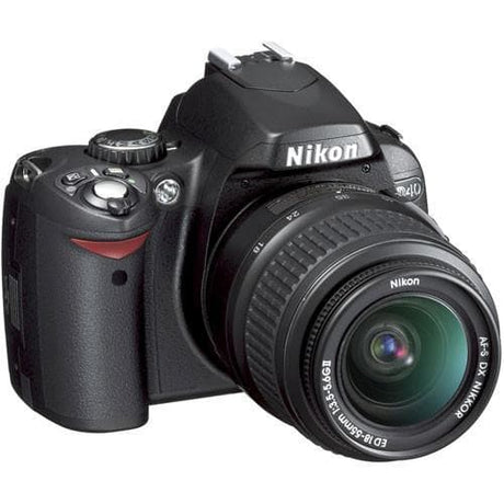 D40 SLR - Black + Nikon AF-S DX Nikkor 18-55mm f/3.5-5.6G II + Nikon AF-S DX 55-200mm f/4-5.6G ED f/3.5-5.6 + f/4-5.6 