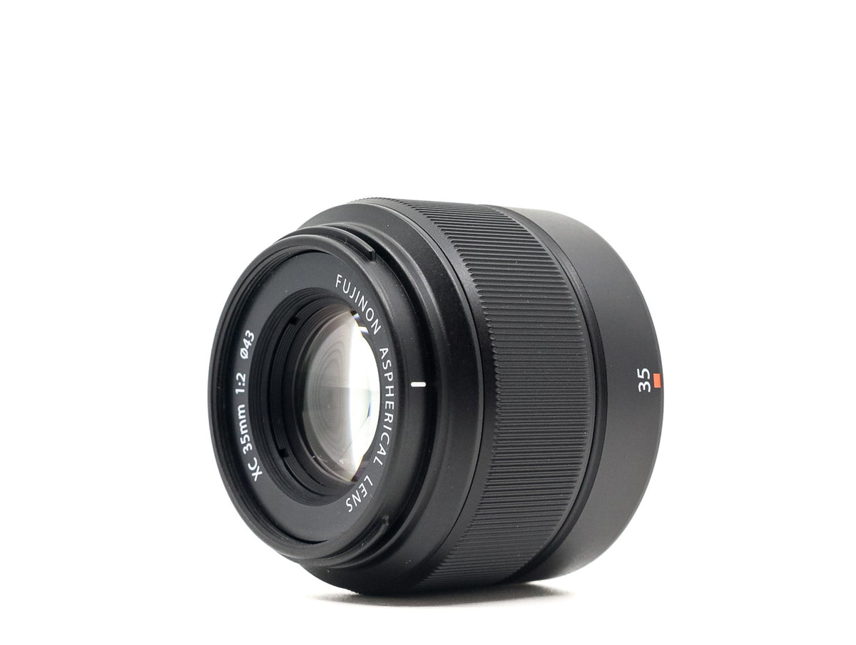 Fujifilm XC 35mm f/2 · imagen principal