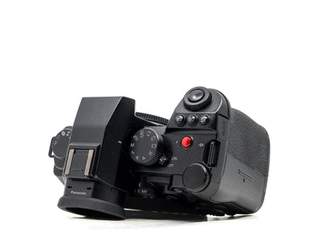 Panasonic Lumix S5 IIX