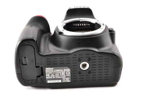 Nikon D3300 24.1 MP DSLR AF-S DX 18-55mm f/3.5-5.6G ED II 