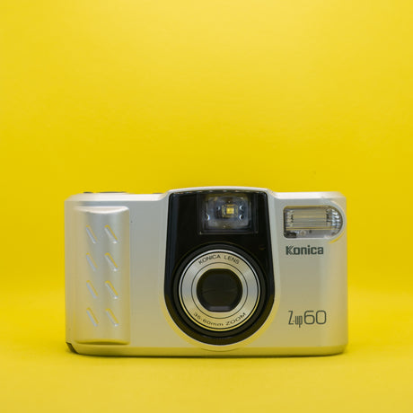Konica Z-UP 60 - Cámara Analógica Compacta de 35mm