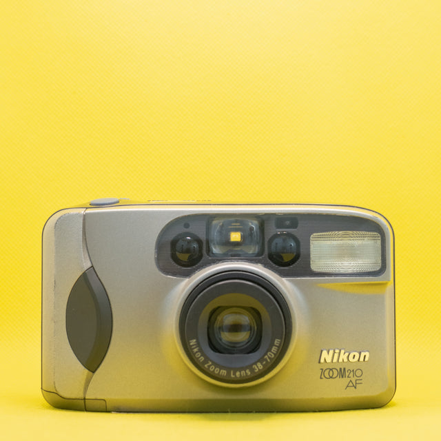 Nikon Zoom 210 AF - Cámara Analógica de 35mm de segunda mano en Camera Market